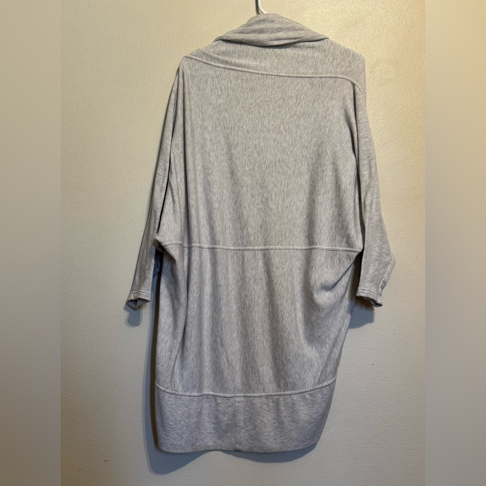Athleta Light Gray Ethereal Slouchy Cocoon Wrap Cardigan Size Small/Medium - Picture 2 of 5